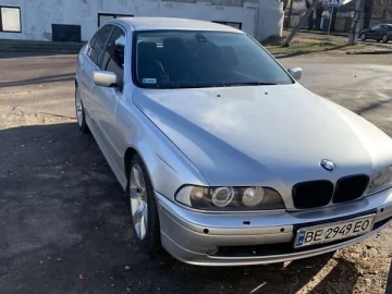 Авто BMW 5 Series 2001 № 7396606