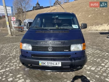 Авто Volkswagen Transporter 2000 № 7396654