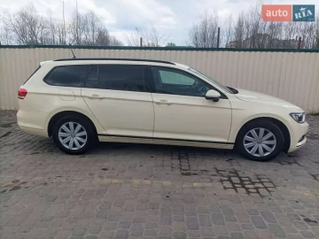 Авто Volkswagen Passat 2017 № 7396994