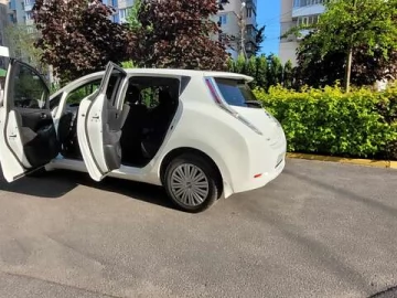 Авто Nissan Leaf 2015 № 7397083