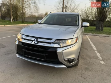 Авто Mitsubishi Outlander 2017 № 7397187
