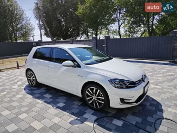 Авто Volkswagen E-Golf 2019 № 7399246