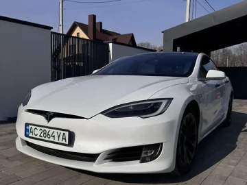 Авто Tesla Model S 2017 № 7399340