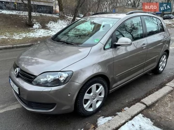 Авто Volkswagen Golf Plus 2010 № 7399717