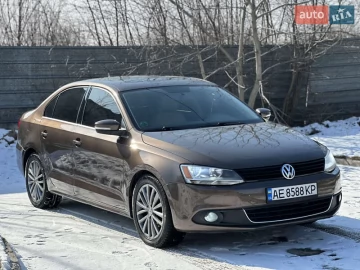 Авто Volkswagen Jetta 2011 № 7399975
