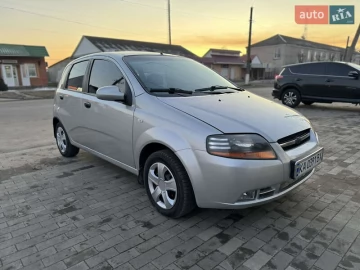 Авто Chevrolet Aveo 2005 № 7400566