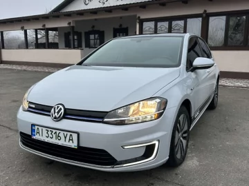 Авто Volkswagen E-Golf 2017 № 7401659