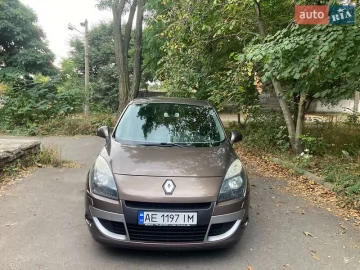 Авто Renault Scenic 2011 № 7401860