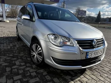 Авто Volkswagen Touran 2008 № 7402056