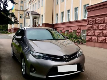 Авто Toyota Auris 2013 № 7402099