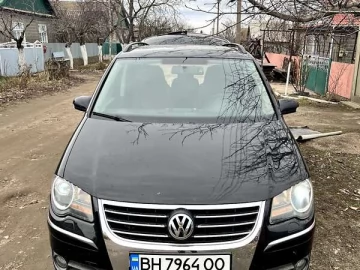 Авто Volkswagen Touran 2007 № 7402214
