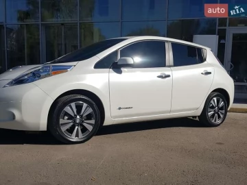 Авто Nissan Leaf 2014 № 7402721