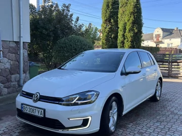 Авто Volkswagen E-Golf 2017 № 7403208