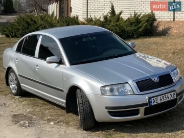Авто Skoda Superb 2002 № 7403452