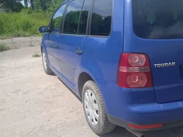Авто Volkswagen Touran 2007 № 7403479