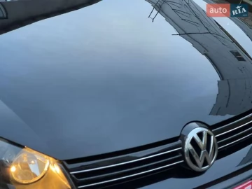 Авто Volkswagen Golf 2010 № 7403838