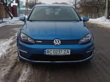 Авто Volkswagen E-Golf 2014 № 7403943