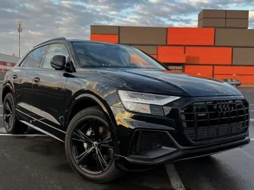 Авто Audi Q8 2020 № 7404873