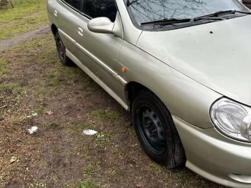 Авто KIA Rio 2002 № 7404910