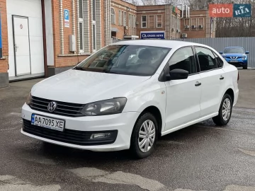 Авто Volkswagen Polo 2017 № 7405066
