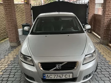 Авто Volvo V50 2008 № 7405127