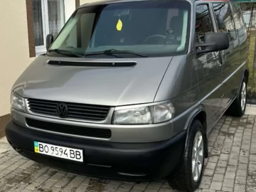 Авто Volkswagen Transporter 2000 № 7405180