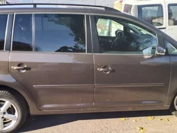 Авто Volkswagen Touran 2012 № 7405785