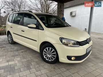 Авто Volkswagen Touran 2015 № 7406315