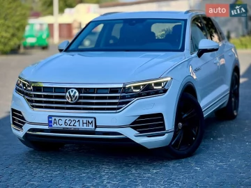 Авто Volkswagen Touareg 2018 № 7406775