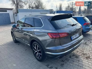 Авто Volkswagen Touareg 2022 № 7406784