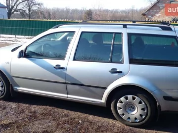 Авто Volkswagen Golf 2003 № 7406943