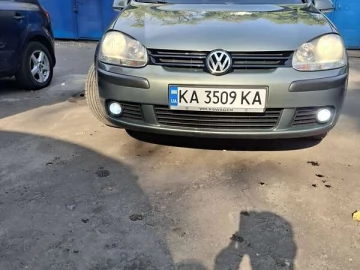 Авто Volkswagen Golf 2004 № 7407011
