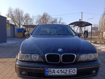 Авто BMW 5 Series 2002 № 7407013