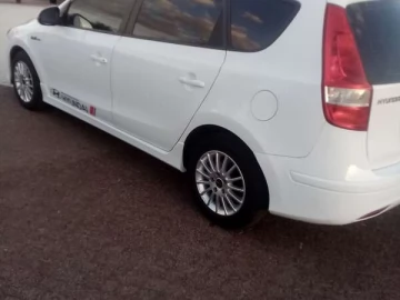 Авто Hyundai I30 2011 № 7407110