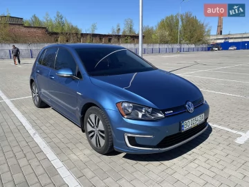 Авто Volkswagen E-Golf 2016 № 7407375