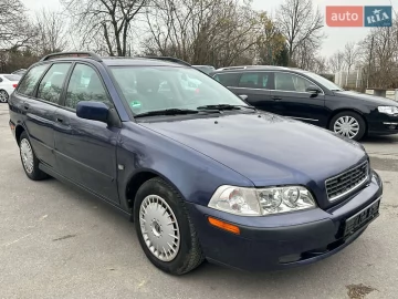 Авто Volvo V40 2002 № 7407828