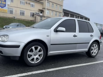 Авто Volkswagen Golf 2000 № 7407842