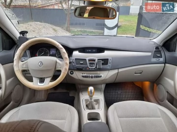 Авто Renault Laguna 2008 № 7408069