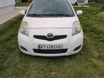 Авто Toyota Yaris 2011 № 7408112