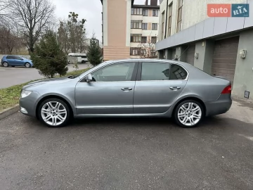 Авто Skoda Superb 2009 № 7408321