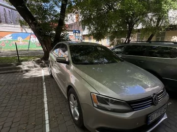 Авто Volkswagen Jetta 2012 № 7409827
