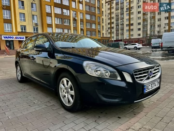 Авто Volvo V60 2012 № 7409931