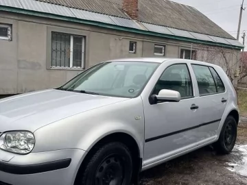 Авто Volkswagen Golf 2000 № 7410573