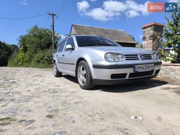 Авто Volkswagen Golf 2002 № 7410595
