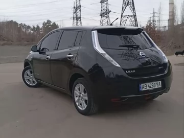 Авто Nissan Leaf 2012 № 7410774