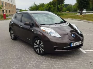 Авто Nissan Leaf 2015 № 7410829