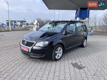 Авто Volkswagen Touran 2010 № 7410910