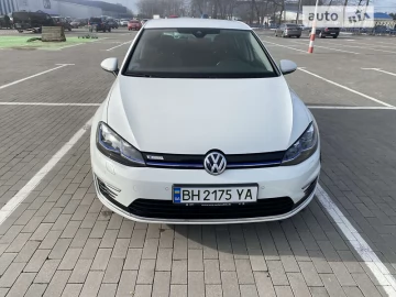 Авто Volkswagen E-Golf 2019 № 7411503