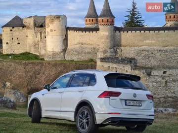 Авто Volkswagen Tiguan 2019 № 7411615
