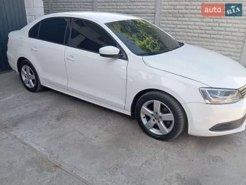 Авто Volkswagen Jetta 2012 № 7411893